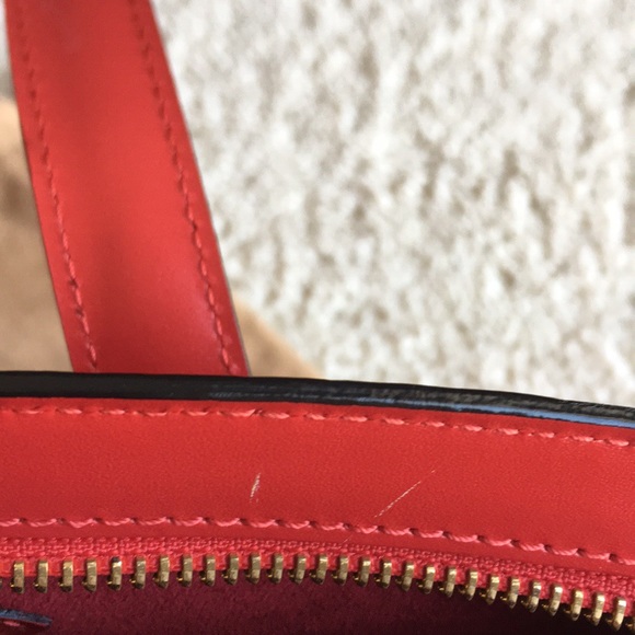 Louis Vuitton Epi Leather, St. Jacques - Picture 8 of 8